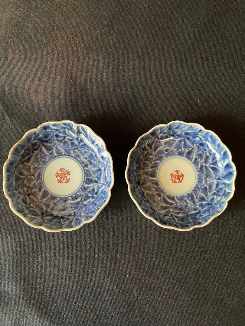 もう貴重！江戸中期 「成化年製」銘 小皿 2枚 天明6年頃比定 5弁花赤絵 金彩