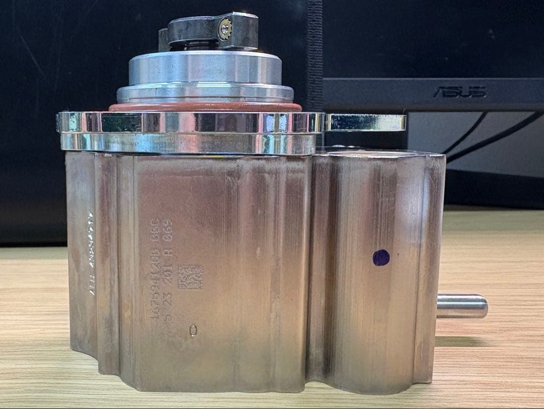 【中古】BMW MINI R56前期 高圧ポンプ OE（中身純正）品