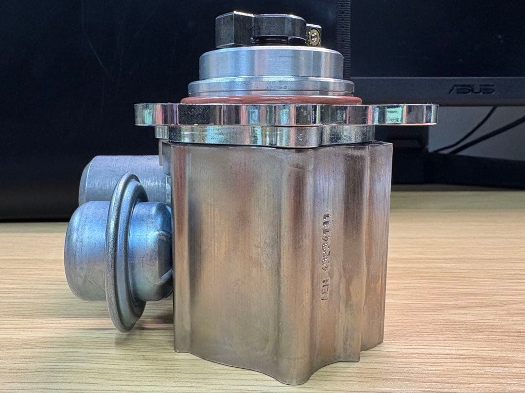 【中古】BMW MINI R56前期 高圧ポンプ OE（中身純正）品