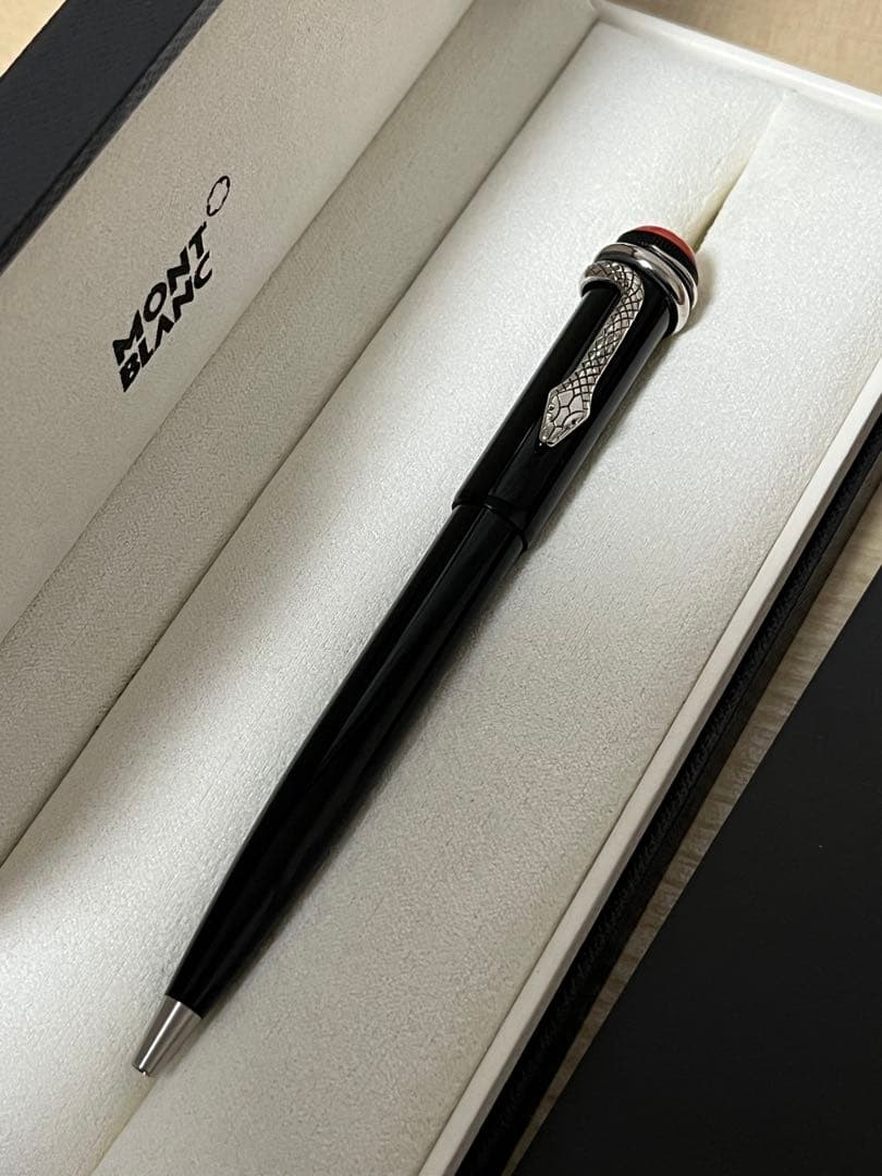 m*e様 モンブラン ヘリテイジコレクション ルージュ&ノワール ボールペン