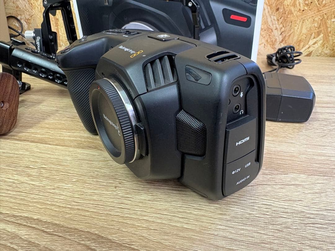 デジタルカメラ Blackmagicdesign Pocket Cinema Camera 4K