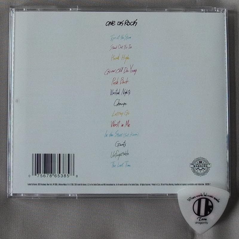 ONE OK ROCK ワンオクロック 直筆サイン入りCD ギターピック
