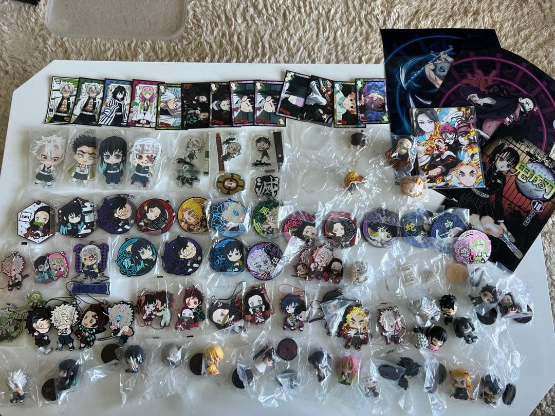 鬼滅の刃グッズ　まとめ売り　商品写真5枚あります