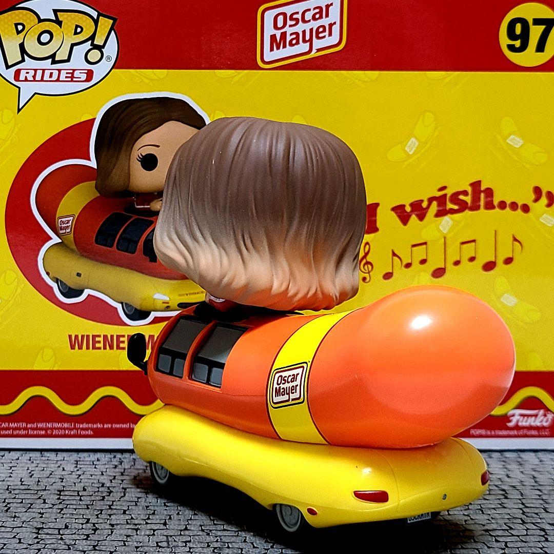 ファンコポップ！ホットウィールでお馴染み♪ウィンナーモービル　オスカーマイヤー