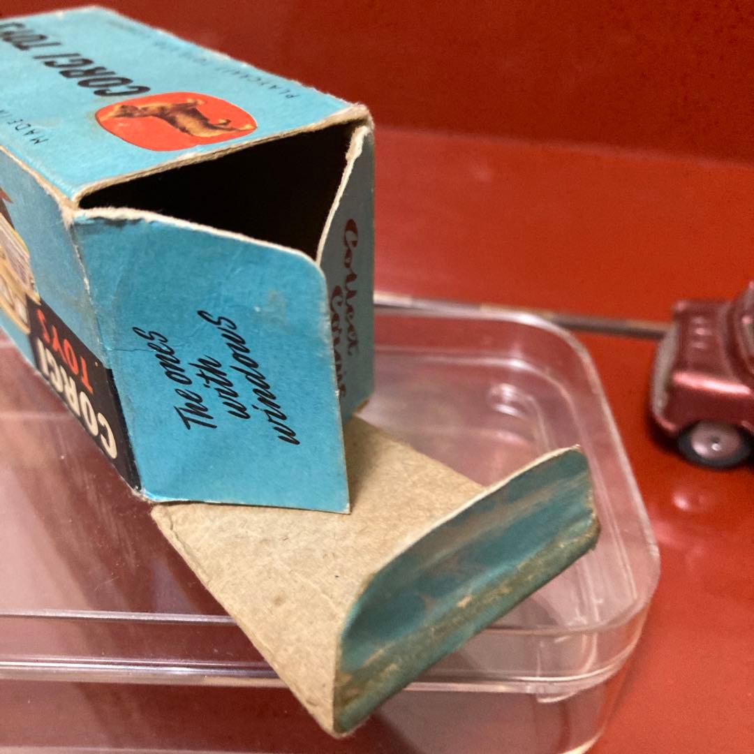 Corgi Toys 404 Bedford Dormobile ミニカー