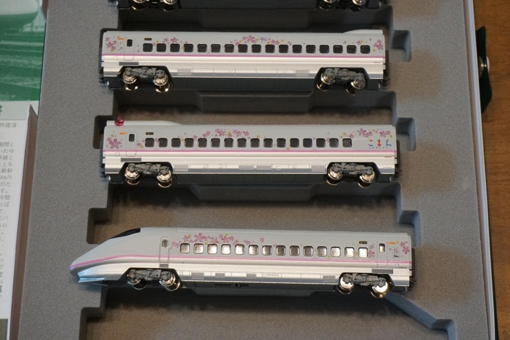 KATO E3系 秋田新幹線 30周年記念 桜ラッピング仕様 6両編成セット