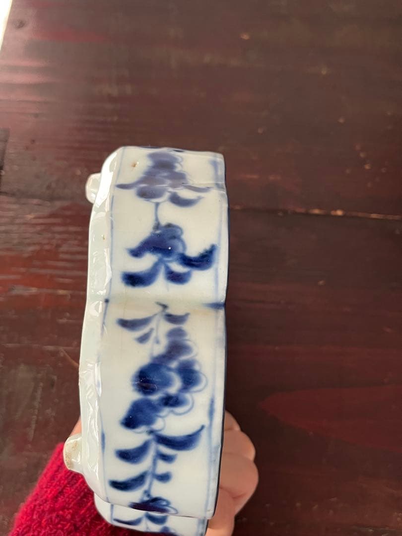 希少注文品　清朝期新渡　青花染付　輪花形捻り花　蝶虫　中国古玩　変形向付菓子鉢