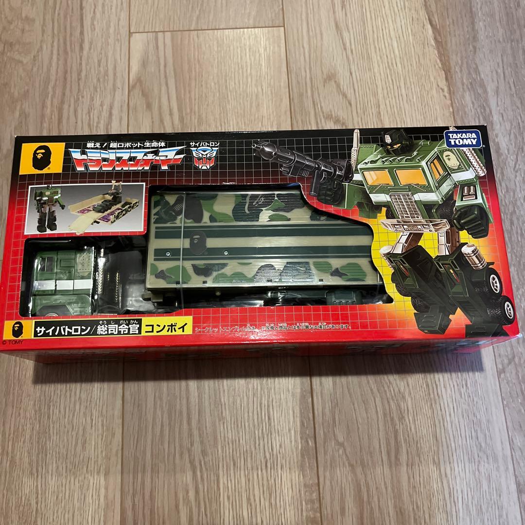 トランスフォーマー　サイバトロン　コンボイ　ＢＡＰＥ