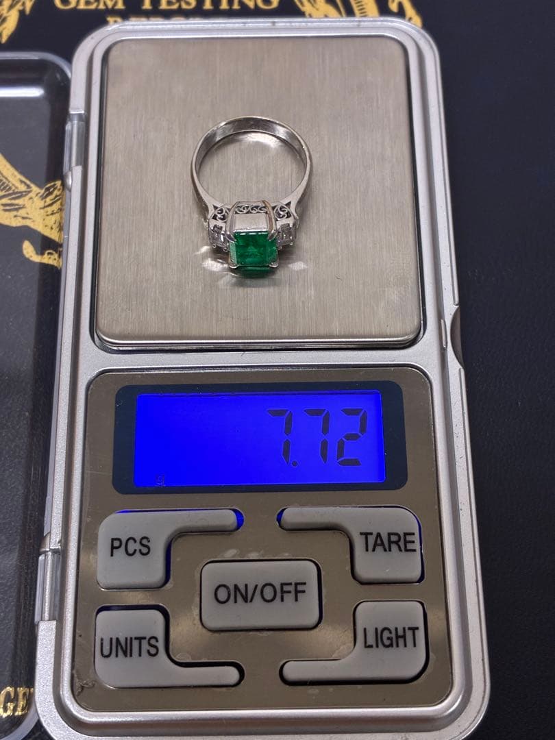 エメラルド2.08ct ダイヤモンドPT900リング