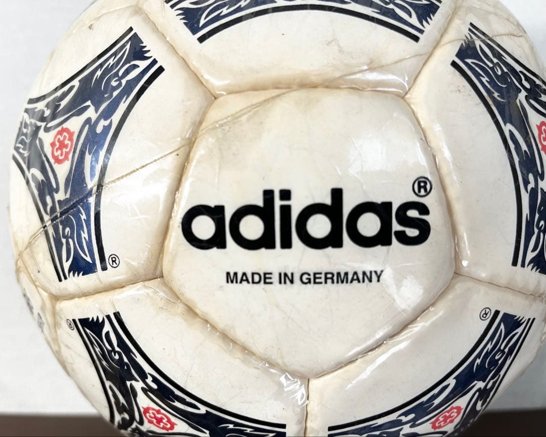 adidas EURO '96 Questra Europa アディダス　ボール