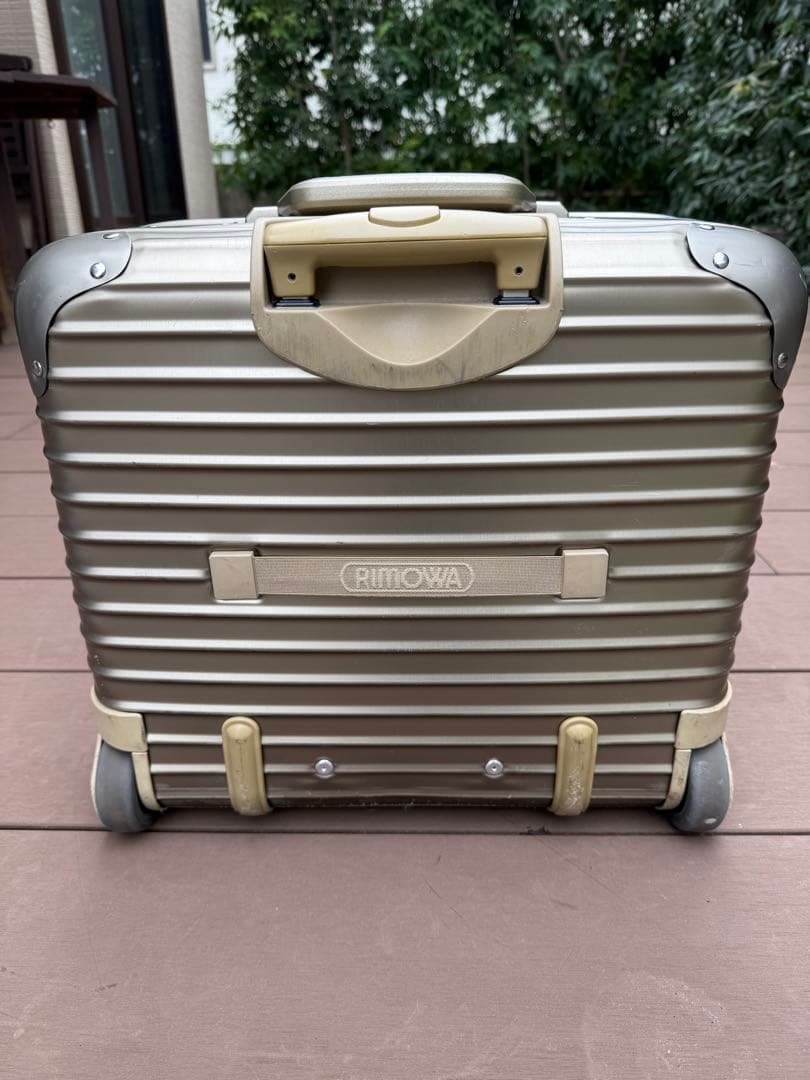 廃盤 リモワ ゴールド アタッシュ ビジネス キャリーケース トパーズ