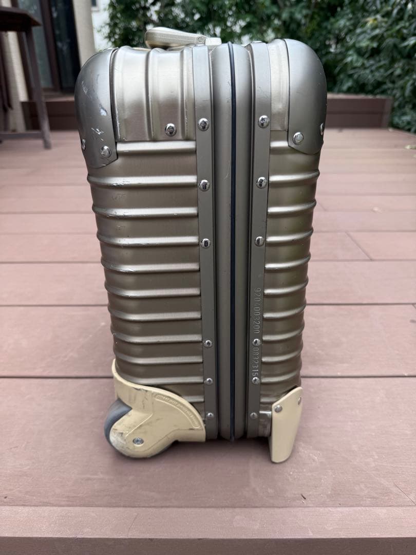 廃盤 リモワ ゴールド アタッシュ ビジネス キャリーケース トパーズ