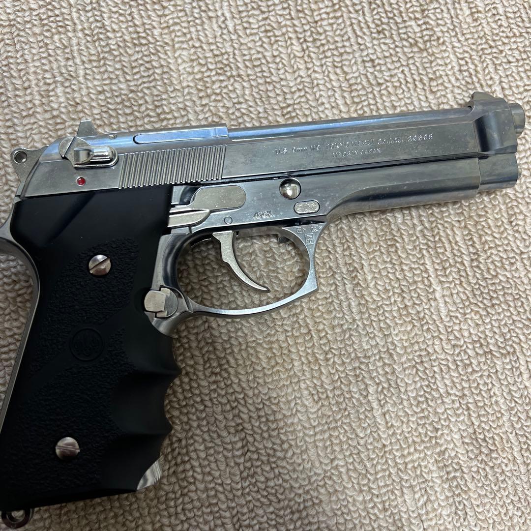 M92F クロームステンレス ガスガン 18歳以上