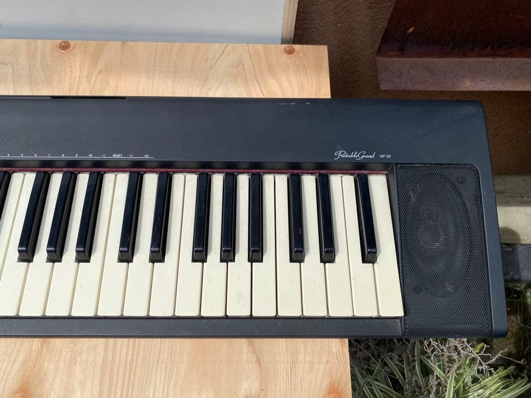 yamaha np-30 電子ピアノ　中古品