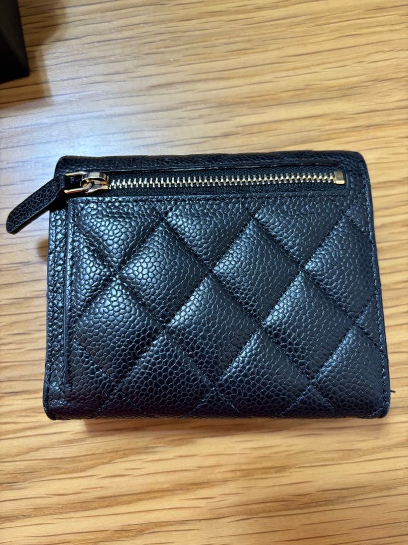 CHANEL キャビアスキン　マトラッセ 財布