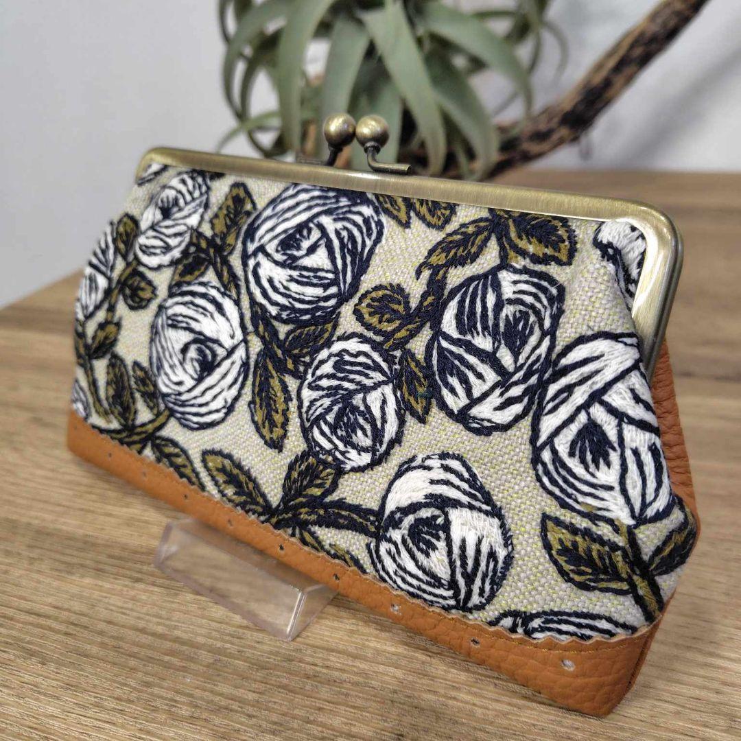 し*ん様 ミナペルホネン/Rosyロージィベージュ牛革キャメル/がま口牛革長財布