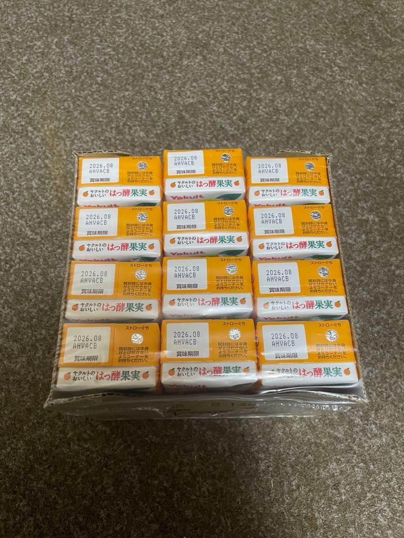 ヤクルト　おいしいはっ酵果実　84本セット　はっ酵果実