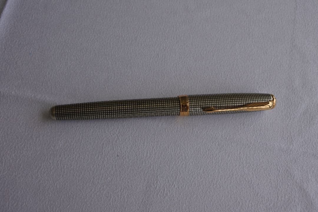 T*U様 黒と金のチェック模様 万年筆