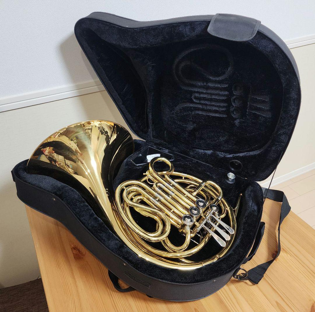 フレンチホルン　マウスピース付