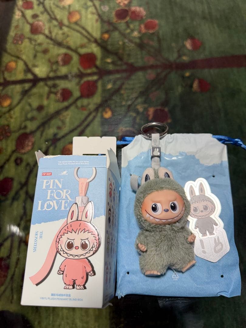 ★シークレット★正規品 ラブブ PIN FOR LOVE イニシャル　【！】