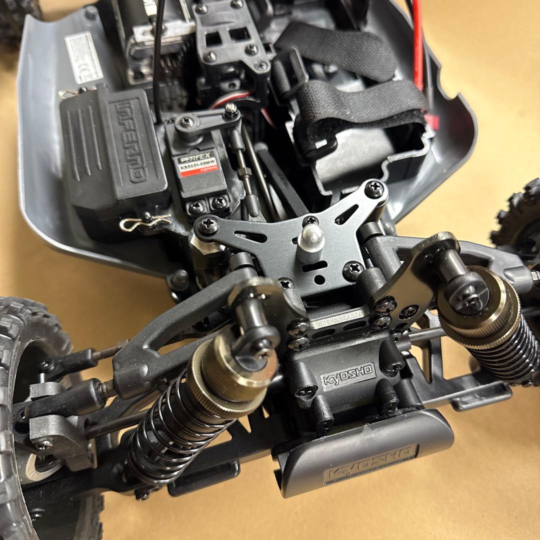 京商　インファーノ ME 3.0 1/8スケールラジコンカー