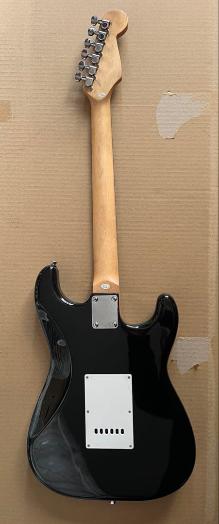 フォトジェニック　ストラトキャスター　レフティータイプ　アーム付き