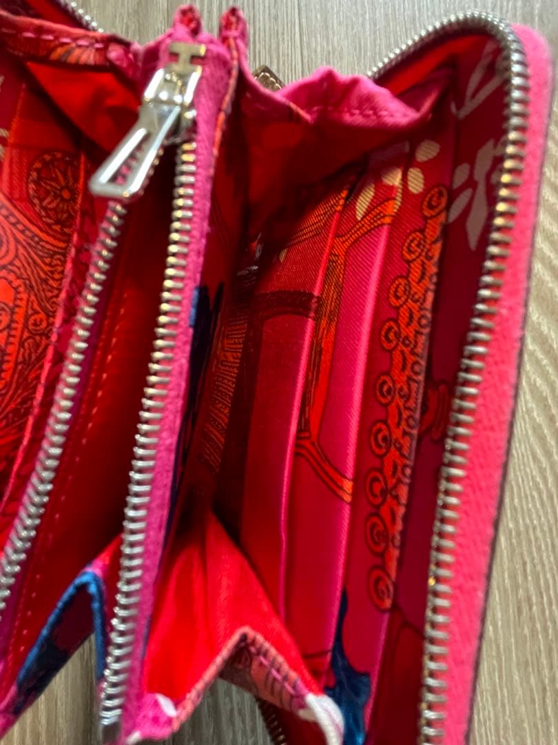 ah　エルメス　シルクインコンパクト