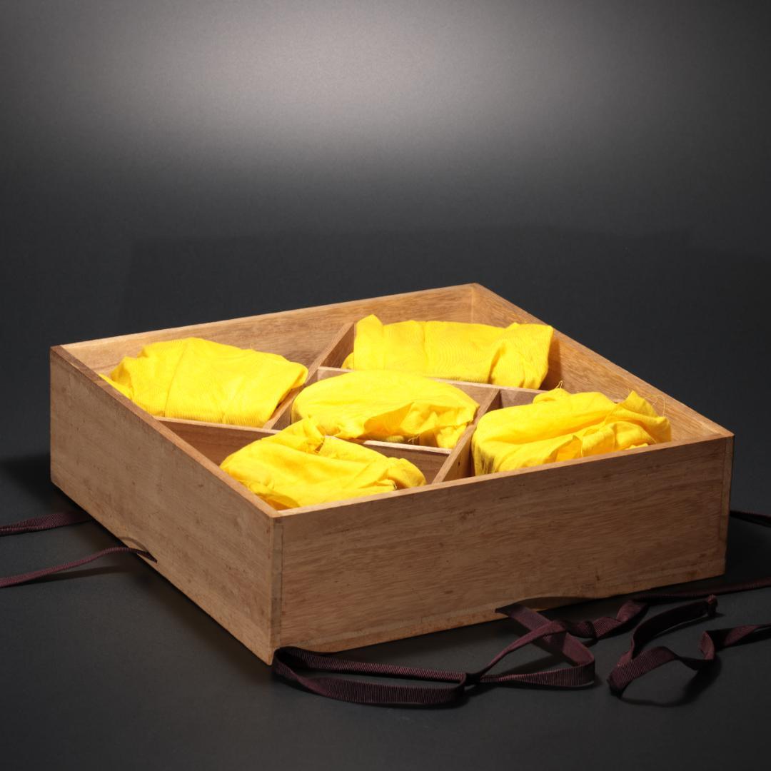 輪島塗　吸物椀５客　渦文　共箱　漆塗蓋つき椀　R1588