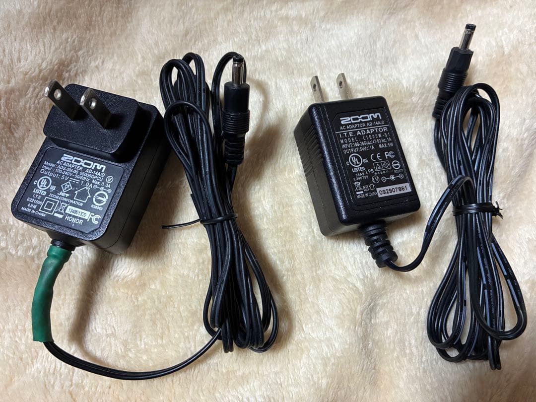 ZOOM R16 マルチトラックレコーダー 箱•ソフトケース付き