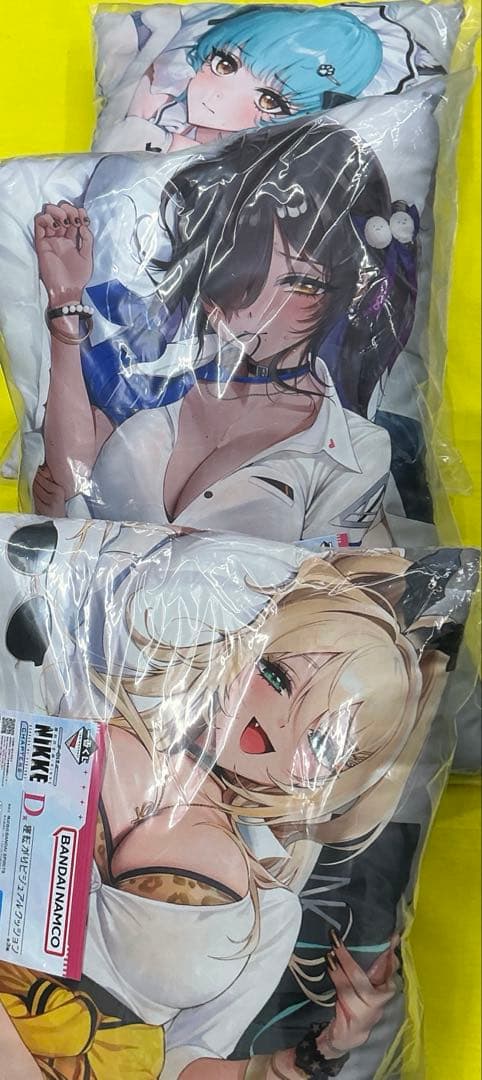 一番くじNIKKE　D賞　寝転がりビジュアルクッション　コンプ