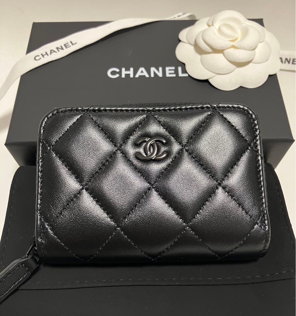 超貴重！新品使用！シャネル SO BLACK クラシック ケース