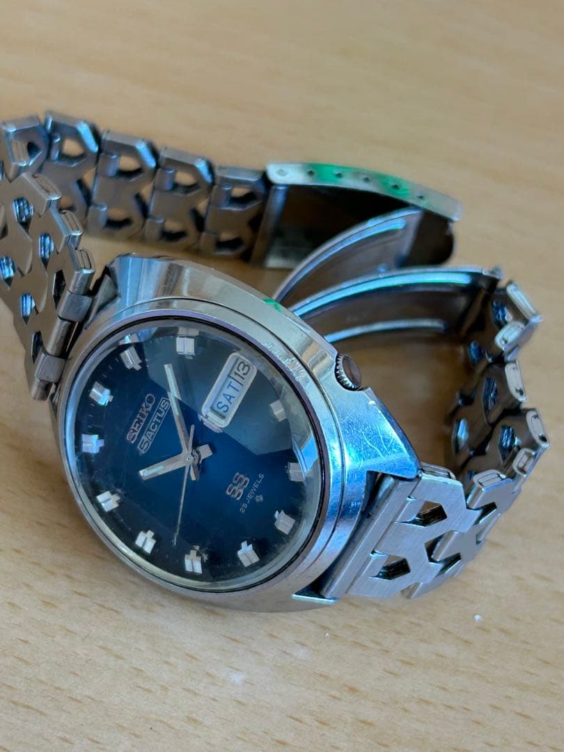 SEIKO 5アクタスSS. 自動巻き　ブルー　カットガラス