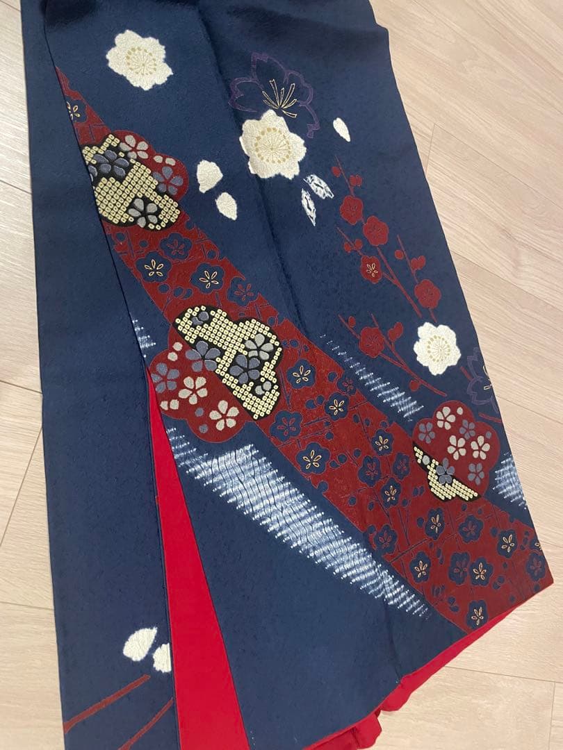 みぃたン　振袖 紺色 花柄