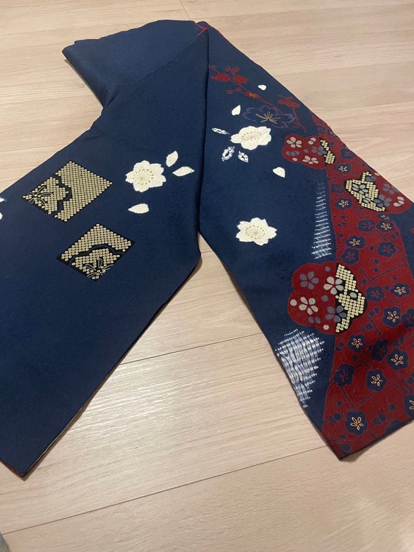 みぃたン　振袖 紺色 花柄
