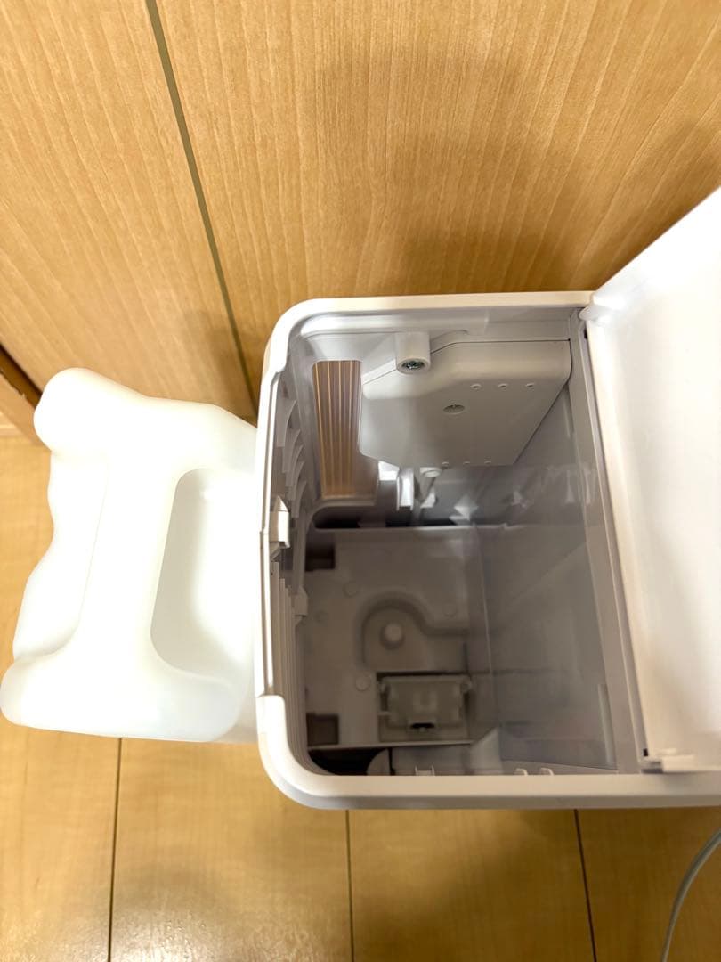 未使用品　Dainichi Plus ハイブリッド加湿器 HD-N324(W)