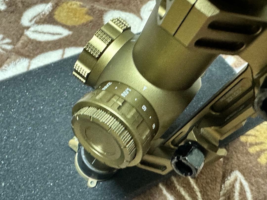 SIG SAUER TANGO6T 光学サイト 実シェルレプリカEG/ 武装視線