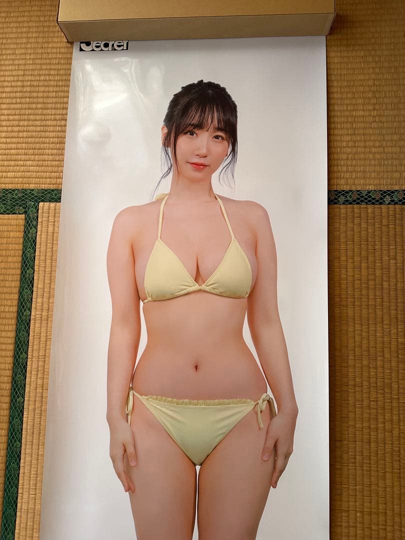 伊織もえ 等身大ポスター 新品未開封 アサ芸シークレット ビキニ姿で挑発