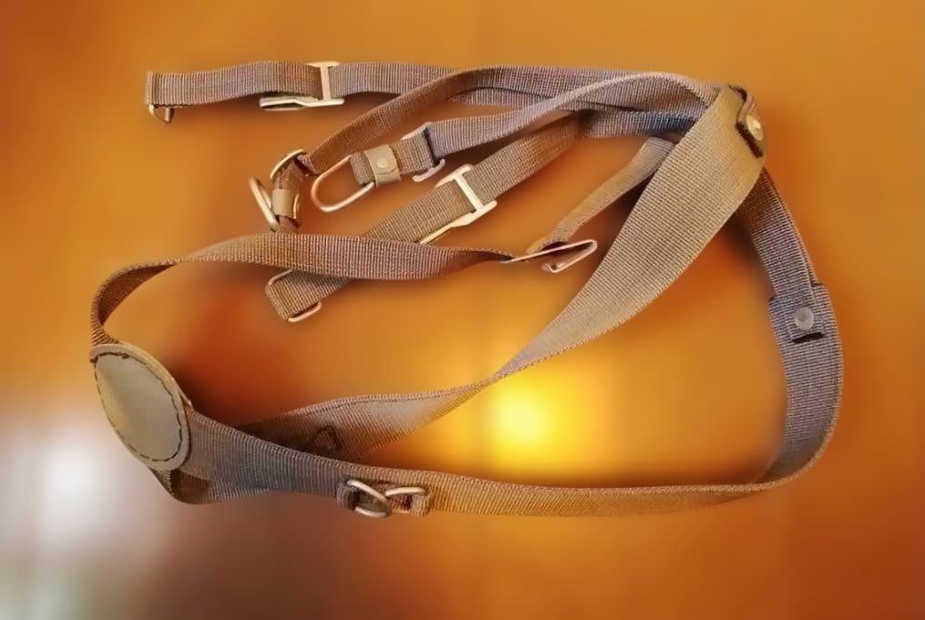 東ドイツ軍 野戦服 サスペンダー 階級章など セット