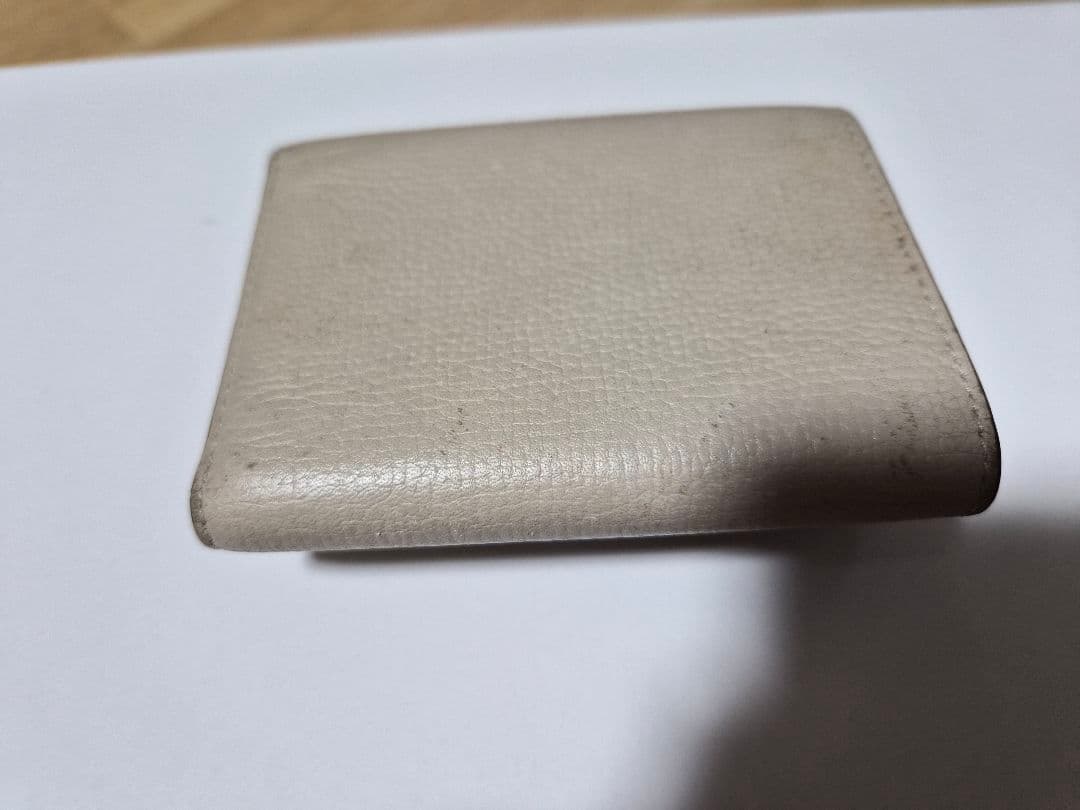 OLWE ベージュ 三つ折り財布