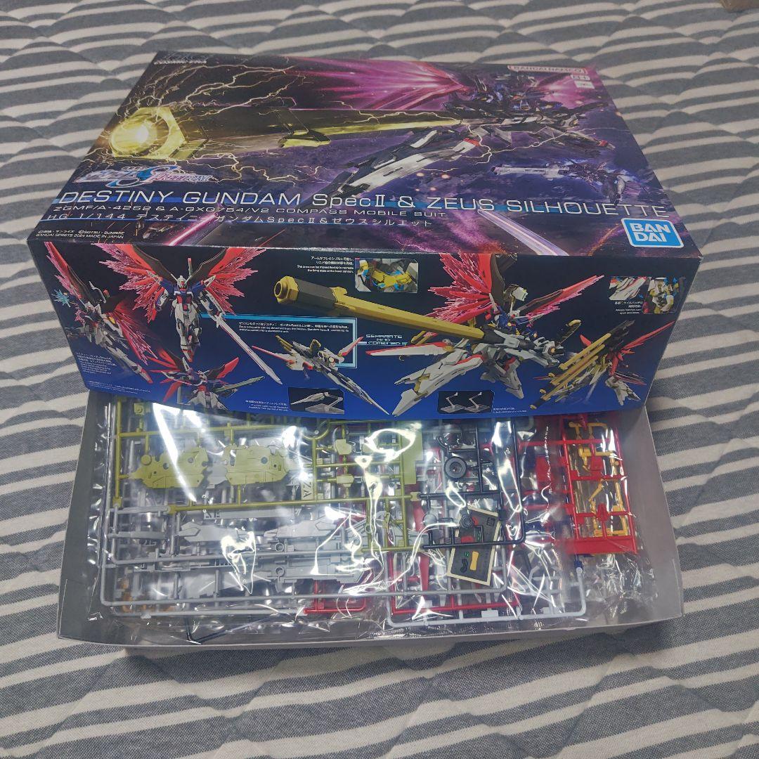 ガンプラ HG 1/144 デスティニーガンダムSpecⅡ&ゼウスシルエット