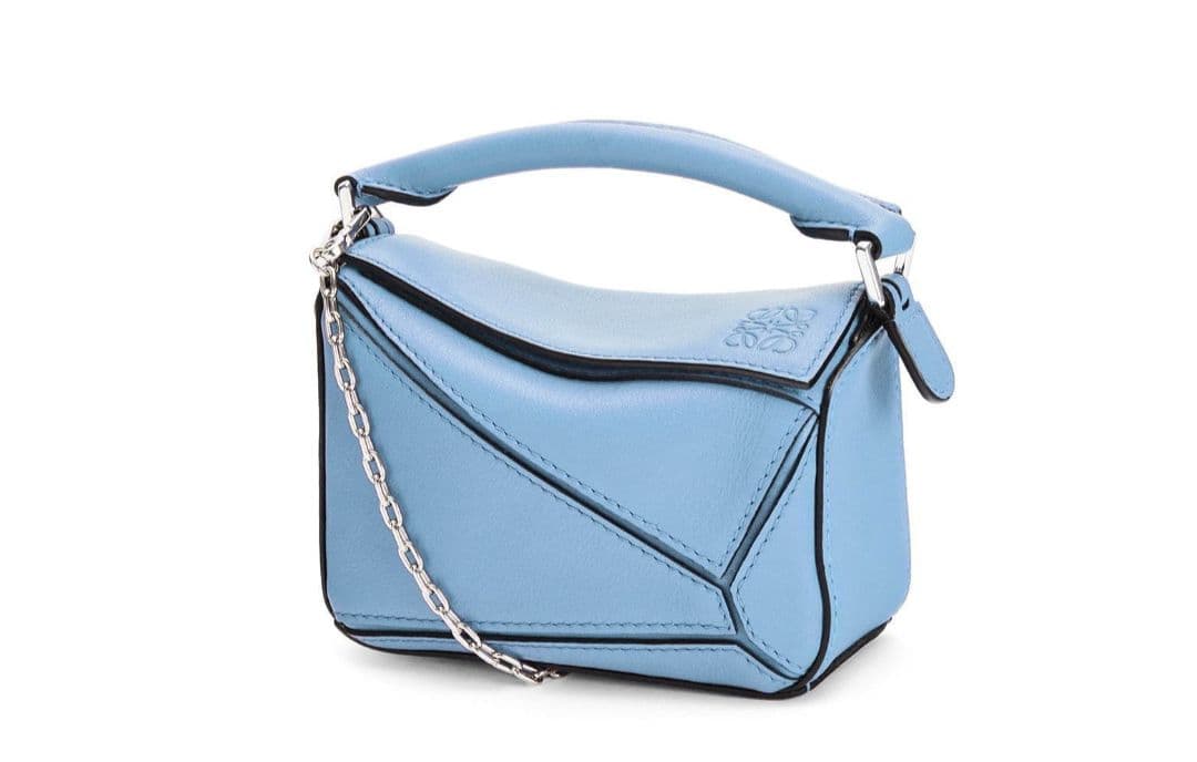 ロエベ バッグ「PUZZLE BAG NANO（パズルバッグ ナノ）」