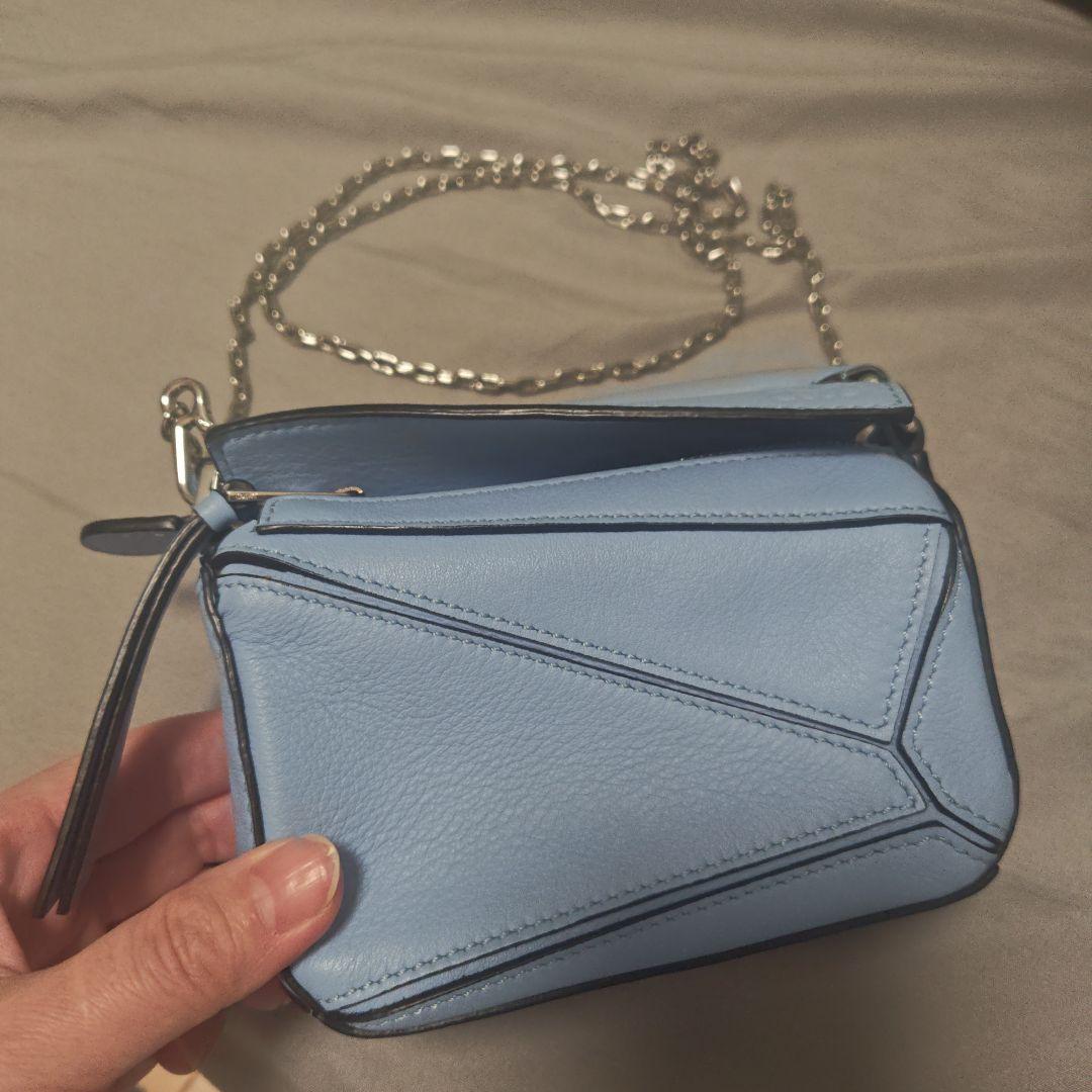ロエベ バッグ「PUZZLE BAG NANO（パズルバッグ ナノ）」