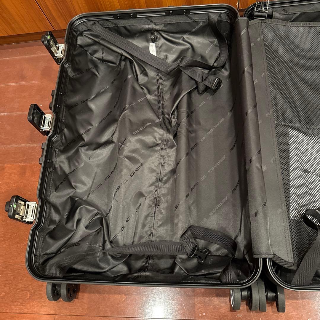 メルセデス・ベンツ AMG オリジナルスーツケース 64l