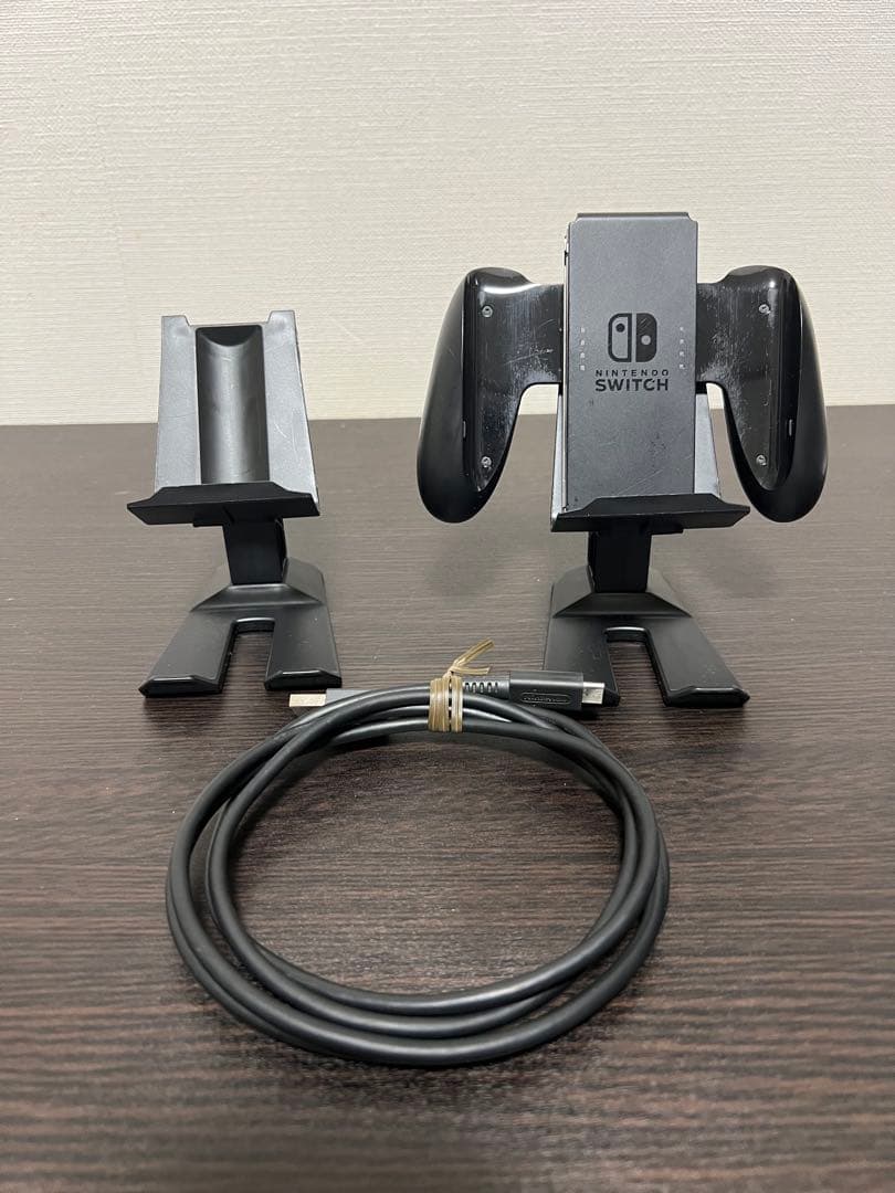 Nintendo Switchグレー本体 【おまけ付】 Proコン ホリパッド等