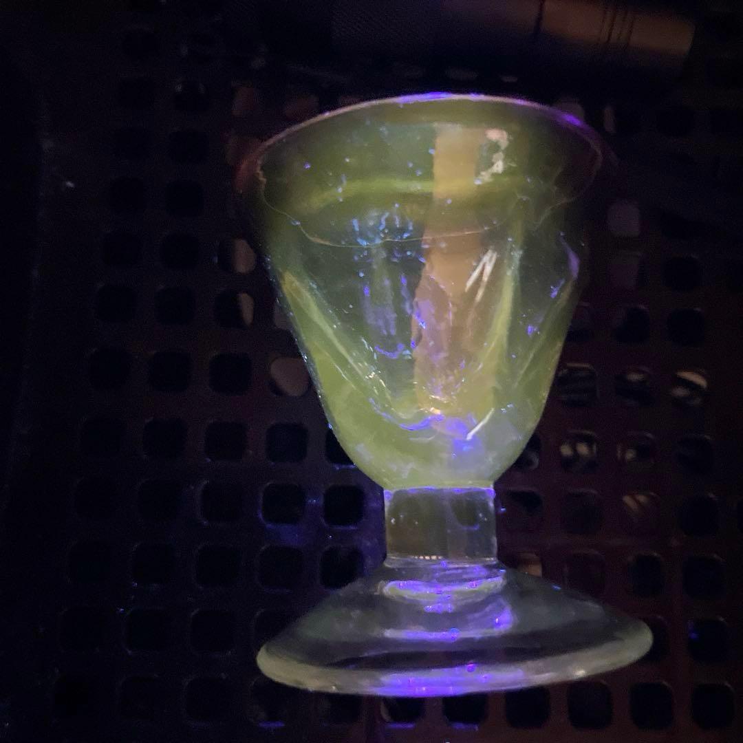 骨董　時代ガラス　吹きガラス　臙脂色リップ　アイスクリームグラス　氷コップ１客