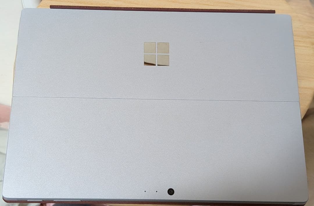 Microsoft Surface Pro5（2017年モデル / 第5世代）