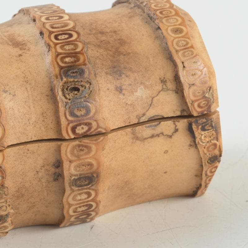 茶道具　皆空庵玉琳作　竹根香合　「福俵」　共布共箱　V　9330