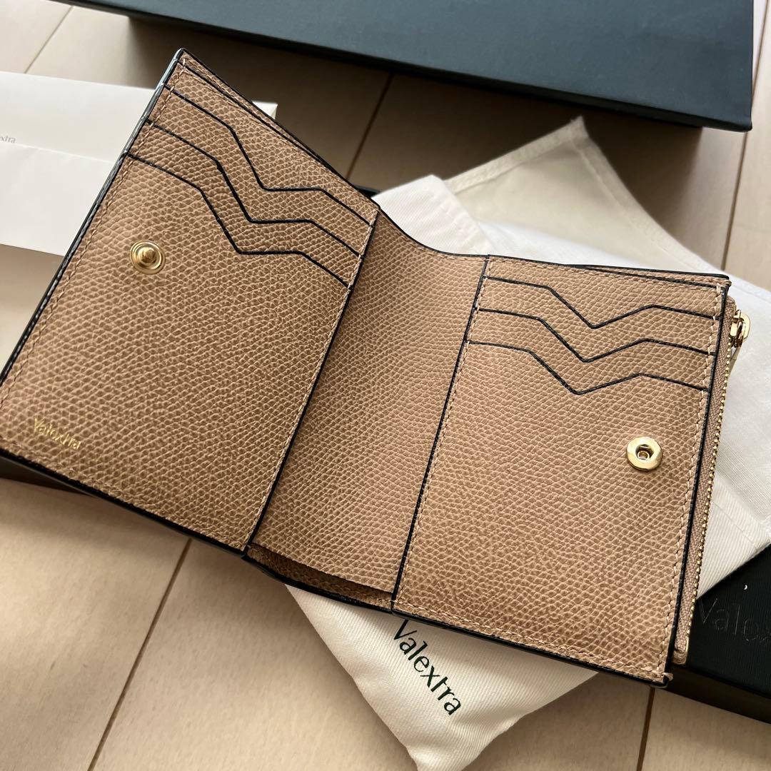 ⭐︎新品未使用Valextra 小銭入れ付き財布6ポケット
