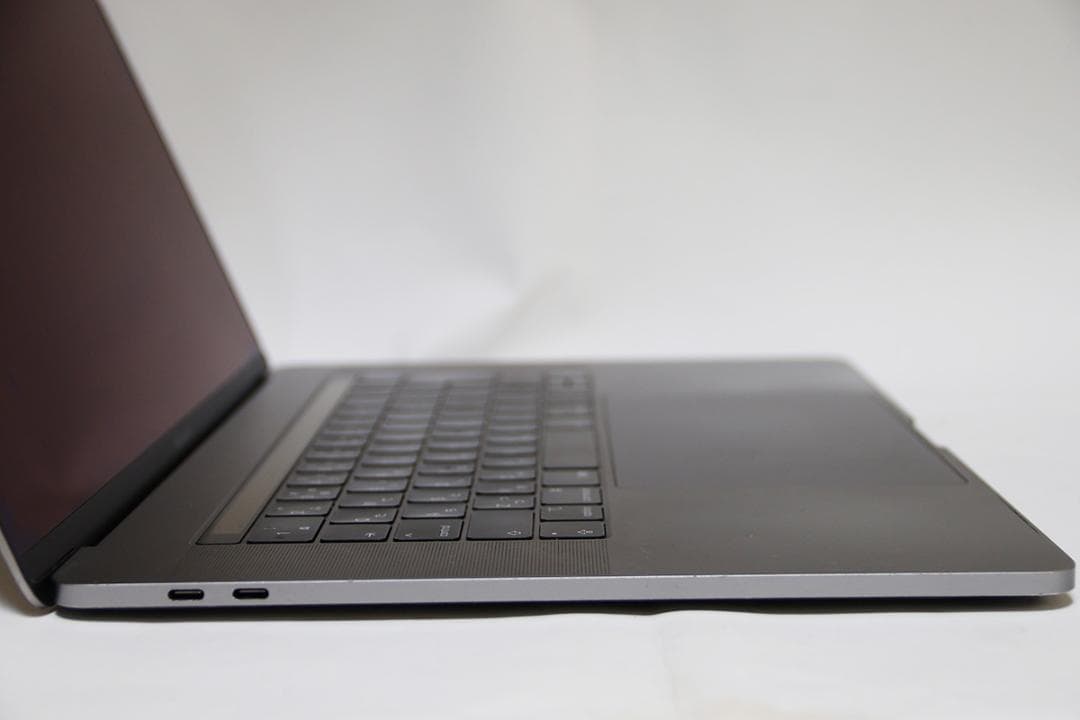 難あり MacBookPro 2018 A1990 Core i7 15インチ