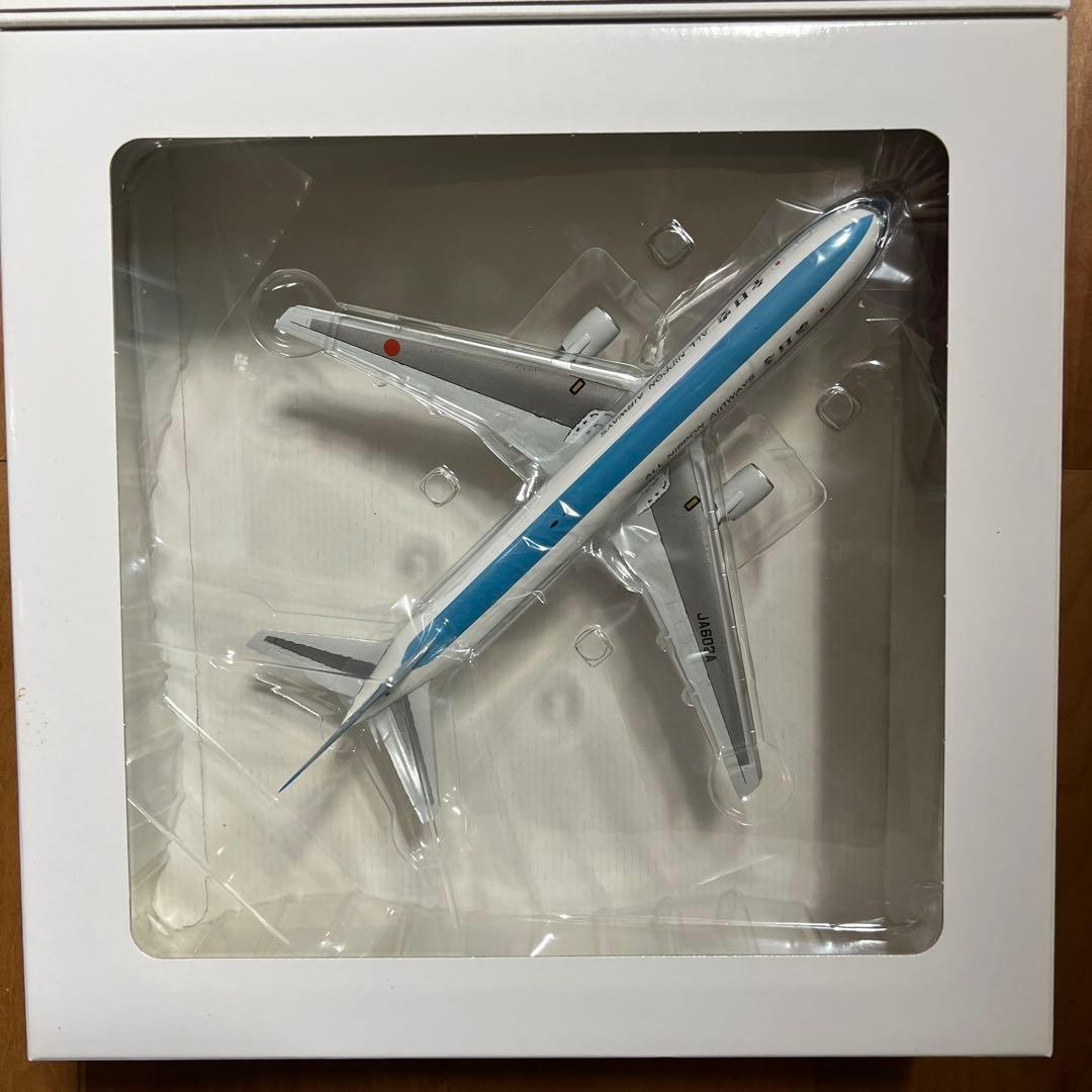 ANA商事 1/200 ANA 767-300 JA602A モヒカンジェット